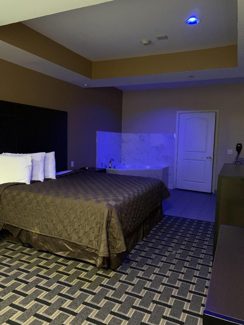 Downtowner Inns image