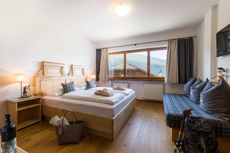 Naturhotel La Cort image