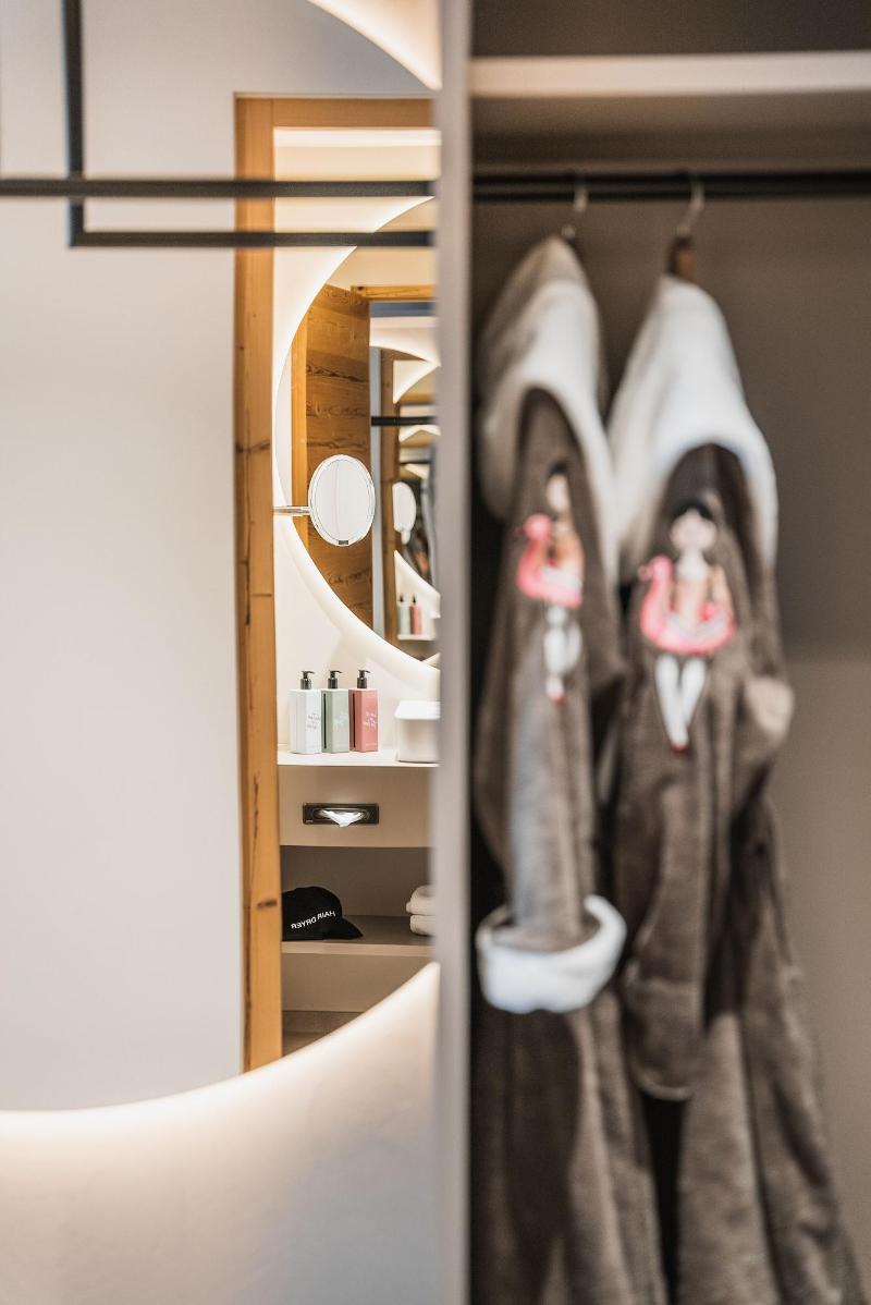 Naturhotel La Cort image