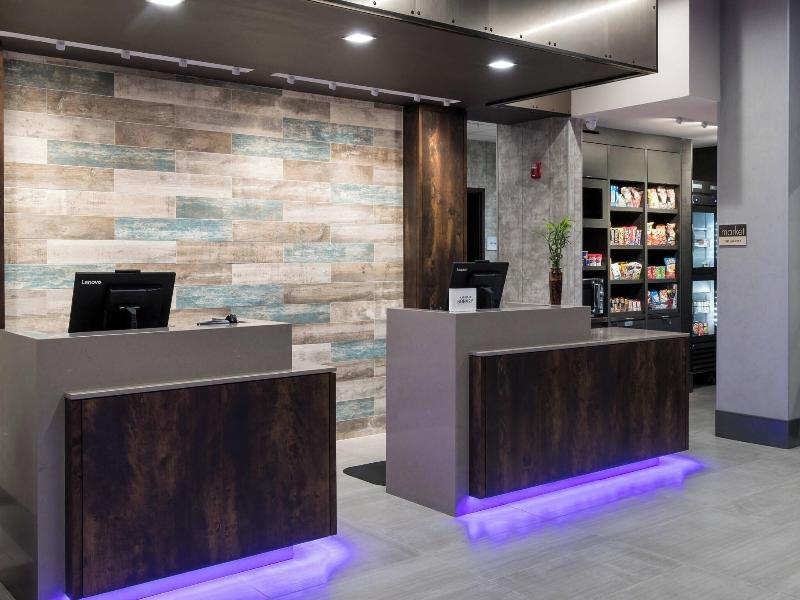 Courtyard by Marriott Houston Heights/I-10 image
