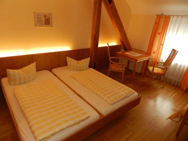 Gasthaus-Pension Zum Kreuz image