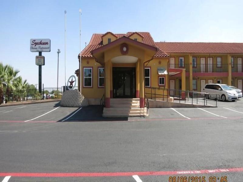 Taylor Village Inn And Suites image