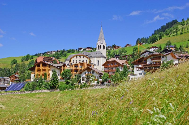 Hotel Chalet La Palsa image