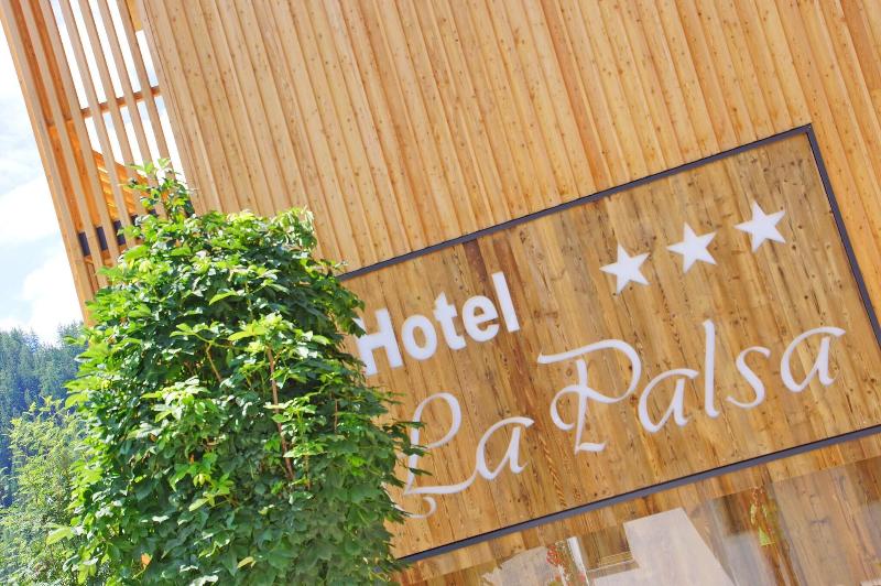 Hotel Chalet La Palsa image