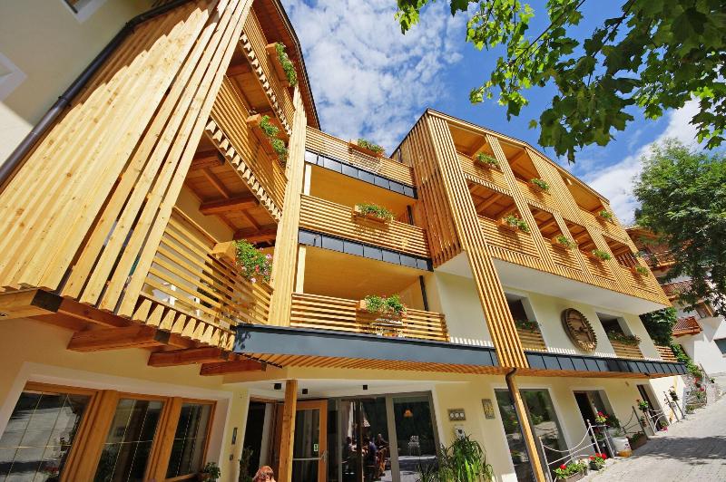 Hotel Chalet La Palsa image