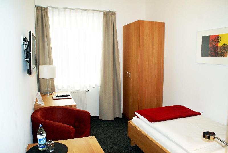 Ökölogisches Bildungszentrum Kultiviert image