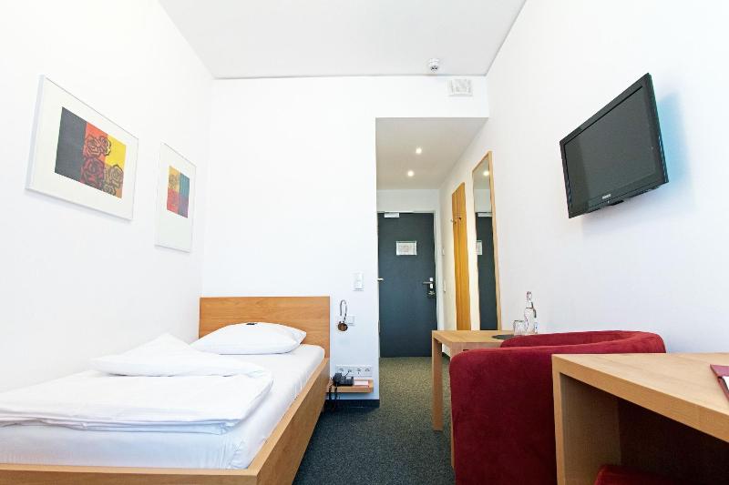 Ökölogisches Bildungszentrum Kultiviert image