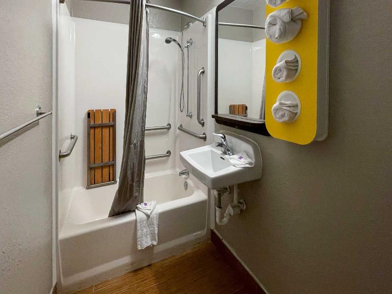 Motel 6 Camp Springs, Dc - South Camp Springs image