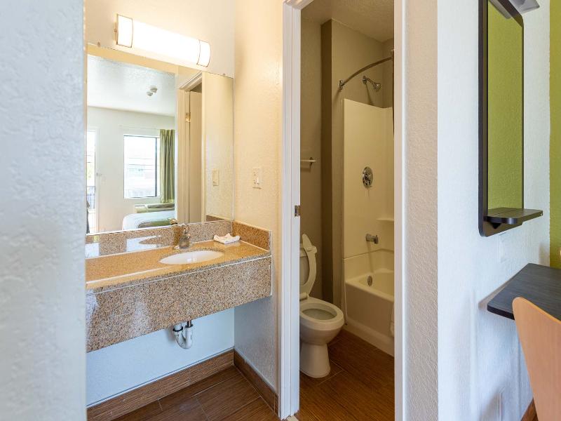Motel 6 Camp Springs, Dc - South Camp Springs image