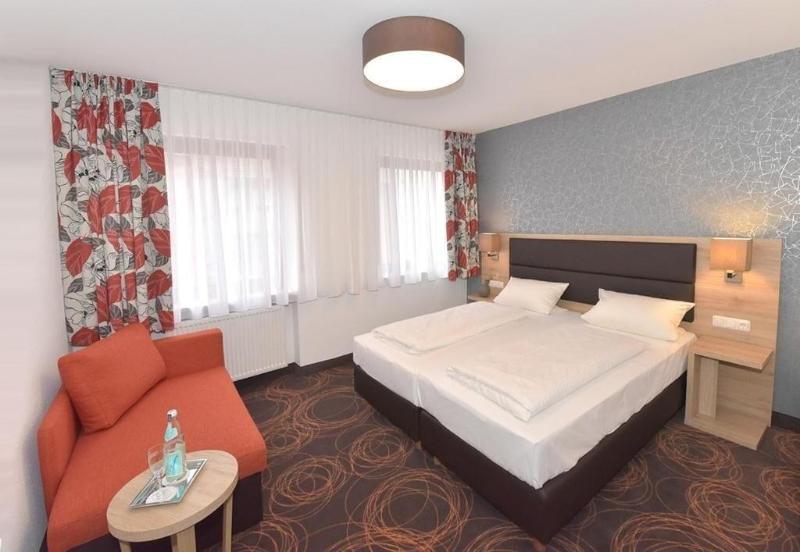 Hotel Weisses Lamm image
