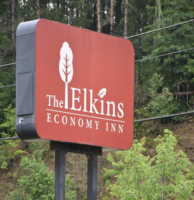 Elkins Economy Inn image