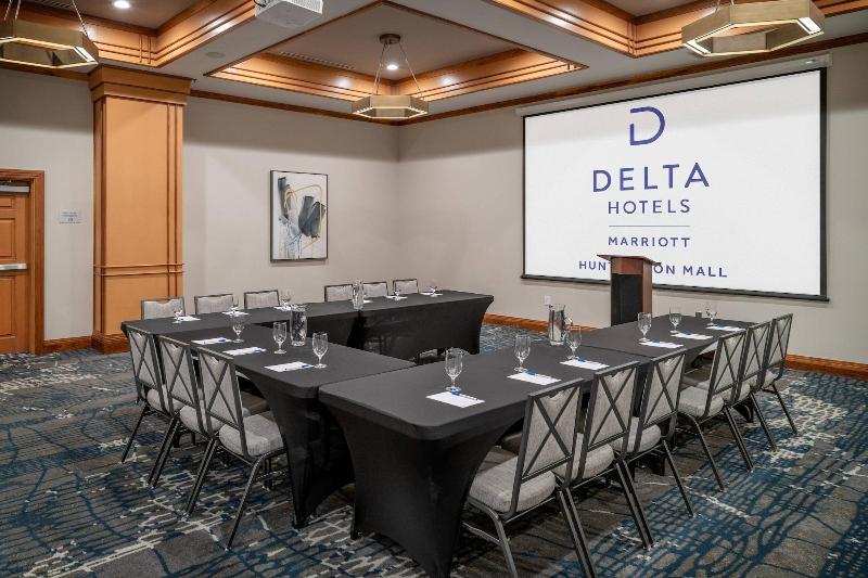 Delta Hotels By Marriott Huntington Mall image