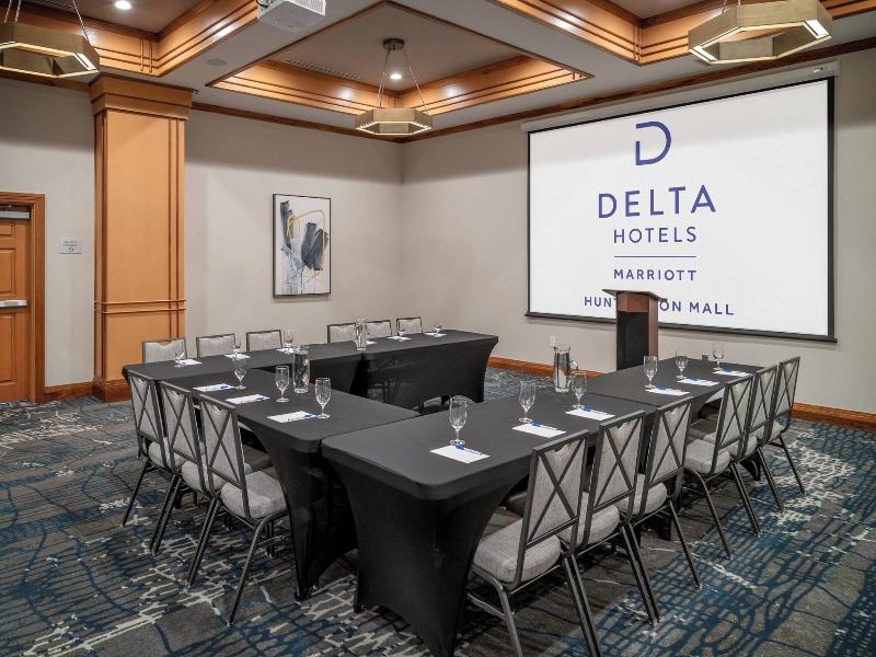 Delta Hotels By Marriott Huntington Mall image
