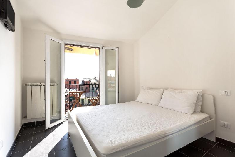 Vernazza Rooms & Apartments — photo 2