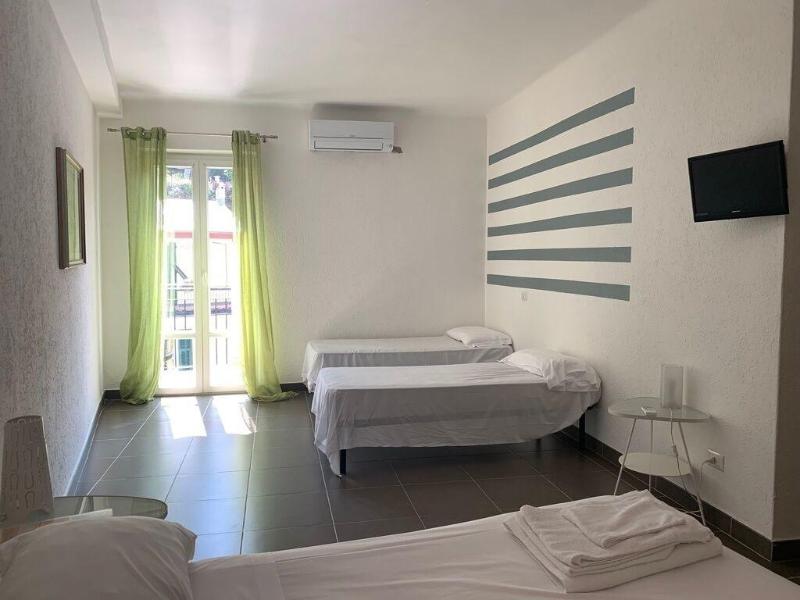 Vernazza Rooms & Apartments — photo 4