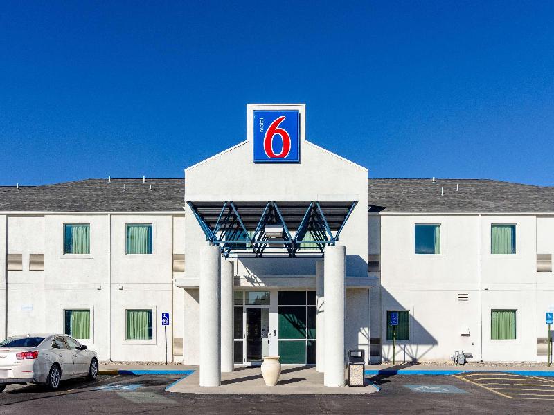 Motel 6 Wheatland, WY image