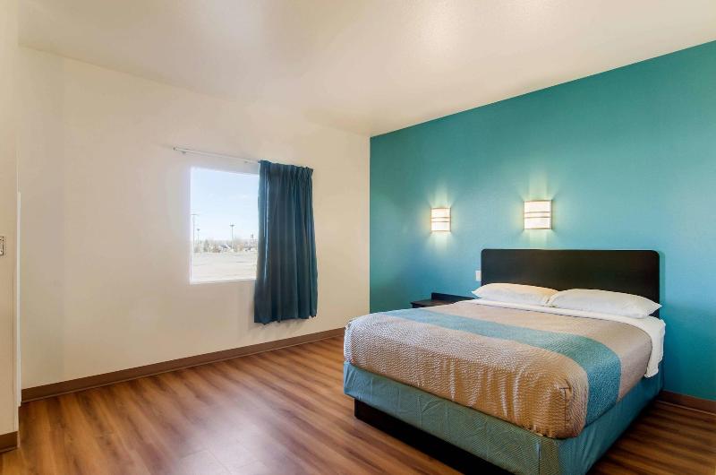 Motel 6 Wheatland, WY image