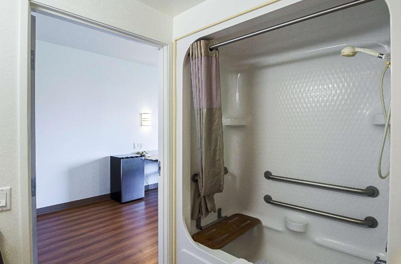 Motel 6 Wheatland, WY image