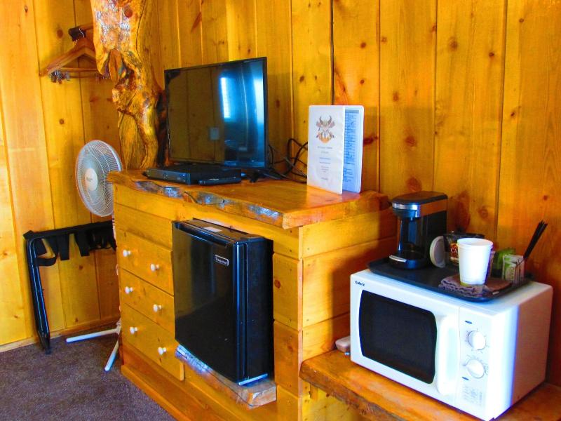 Chinook Winds Motel image