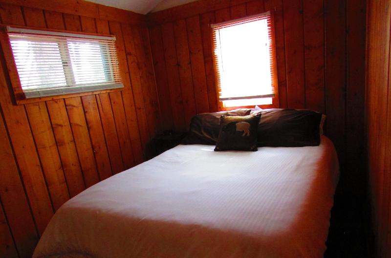 Chinook Winds Motel image
