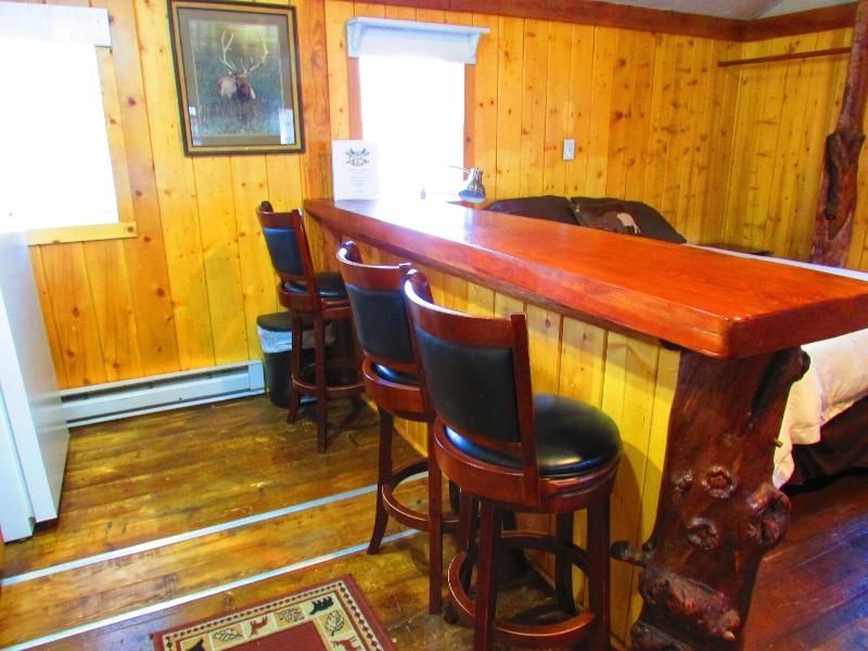 Chinook Winds Motel image