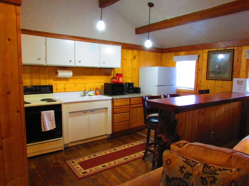 Chinook Winds Motel image