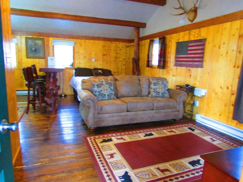 Chinook Winds Motel image