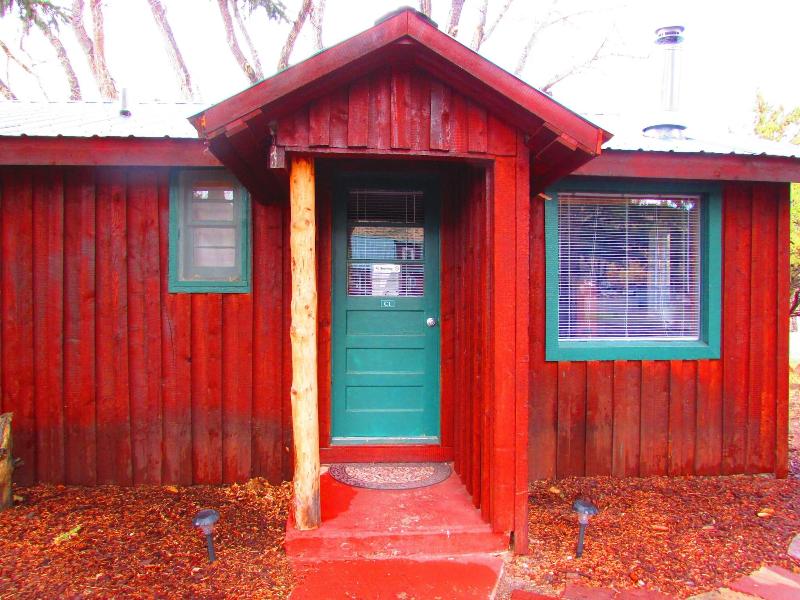 Chinook Winds Motel image