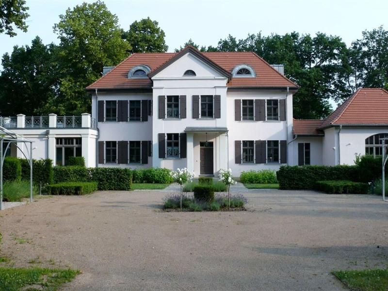 Herrenhaus Röddelin image