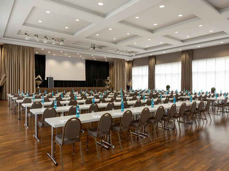 Ramada By Wyndham Duesseldorf Ratingen image