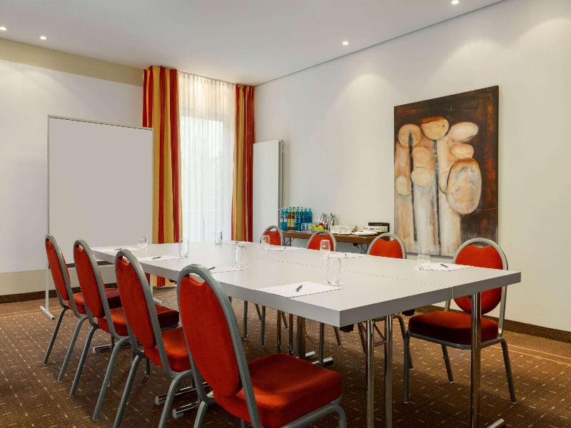 Ramada by Wyndham Duesseldorf Ratingen image