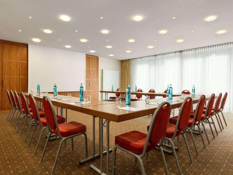 Ramada by Wyndham Duesseldorf Ratingen image