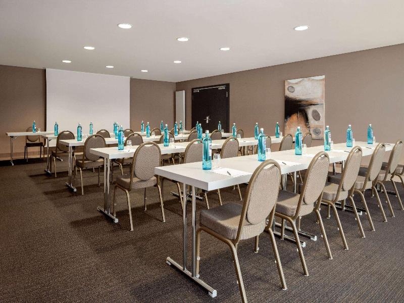 Ramada by Wyndham Duesseldorf Ratingen image