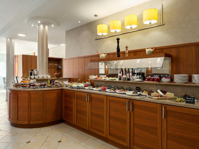 Ramada By Wyndham Duesseldorf Ratingen image