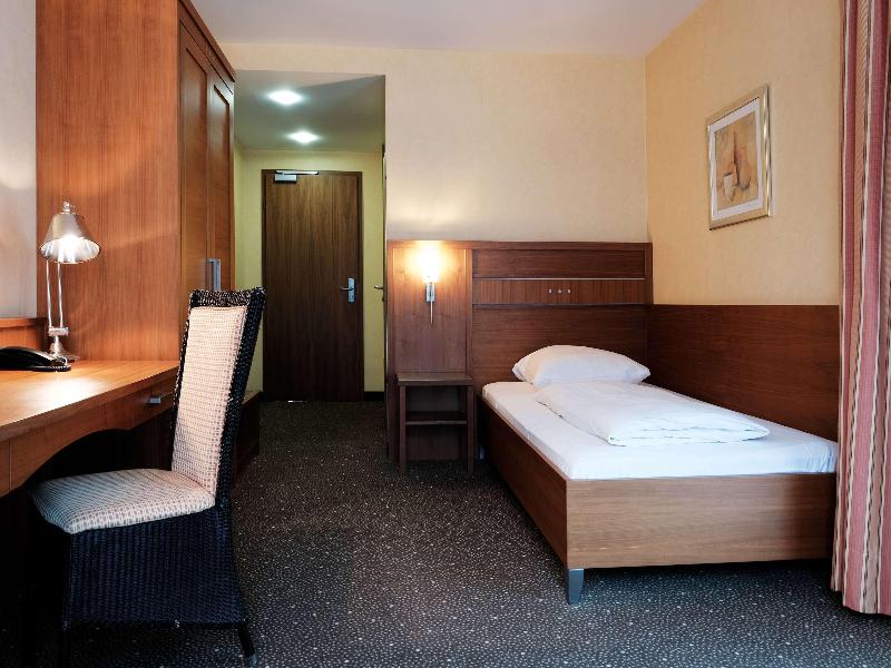 Ramada by Wyndham Duesseldorf Ratingen image