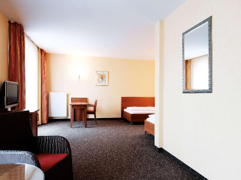 Ramada by Wyndham Duesseldorf Ratingen image