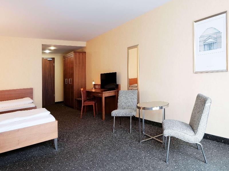 Ramada by Wyndham Duesseldorf Ratingen image