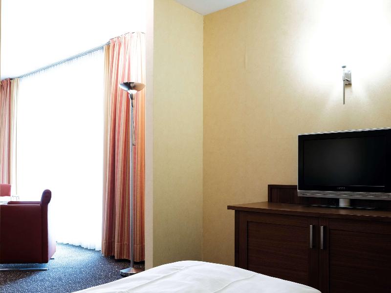 Ramada by Wyndham Duesseldorf Ratingen image