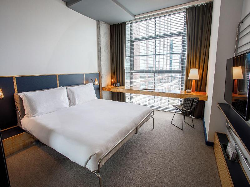 The Emily Hotel image