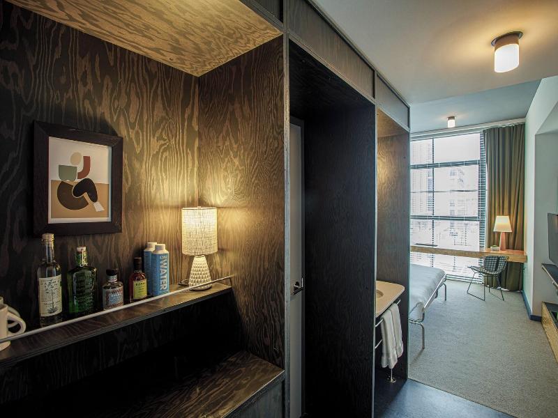 The Emily Hotel image