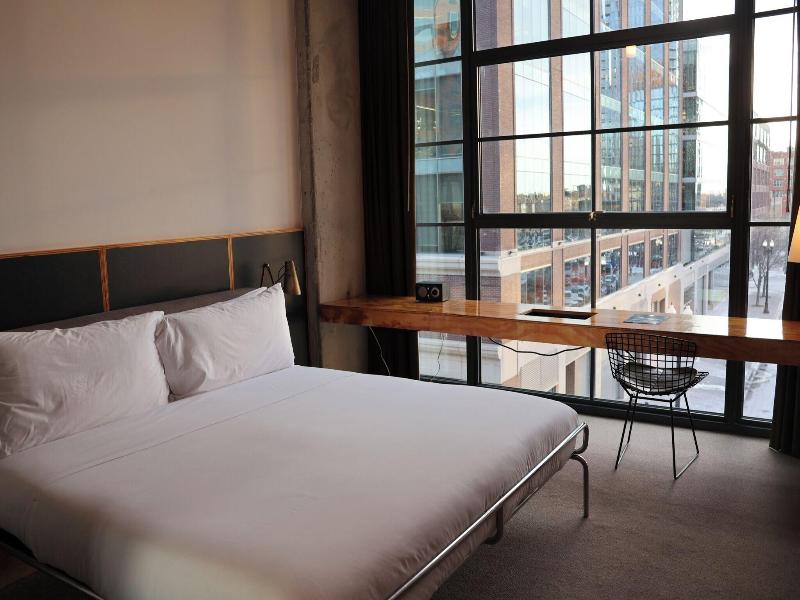 The Emily Hotel image
