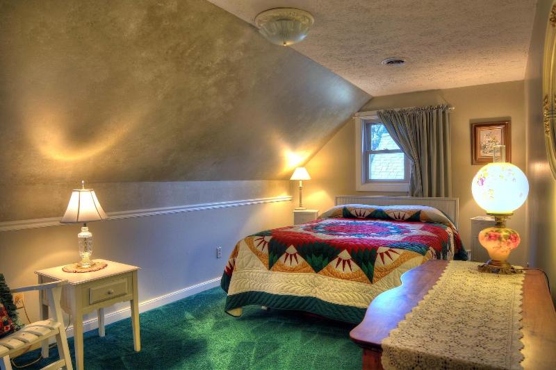 Los Gatos Bed & Breakfast image