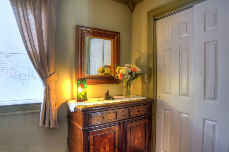 Los Gatos Bed & Breakfast image