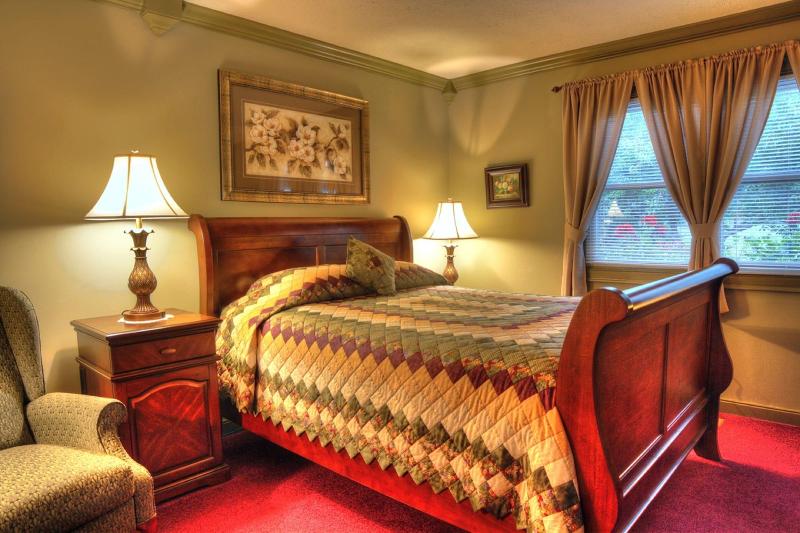 Los Gatos Bed & Breakfast image