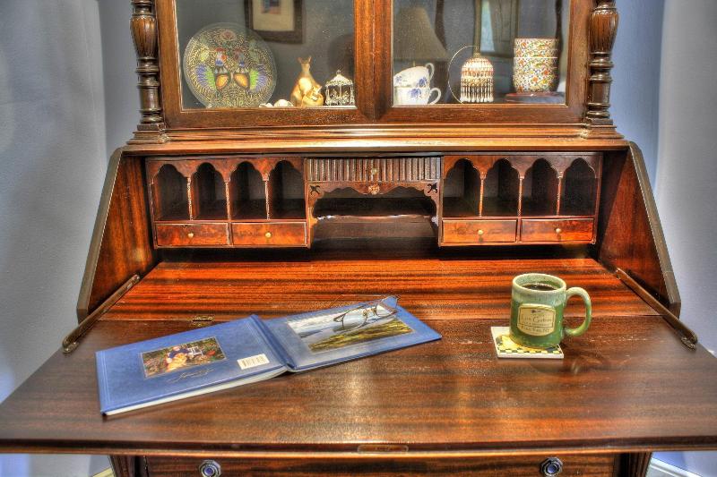 Los Gatos Bed & Breakfast image