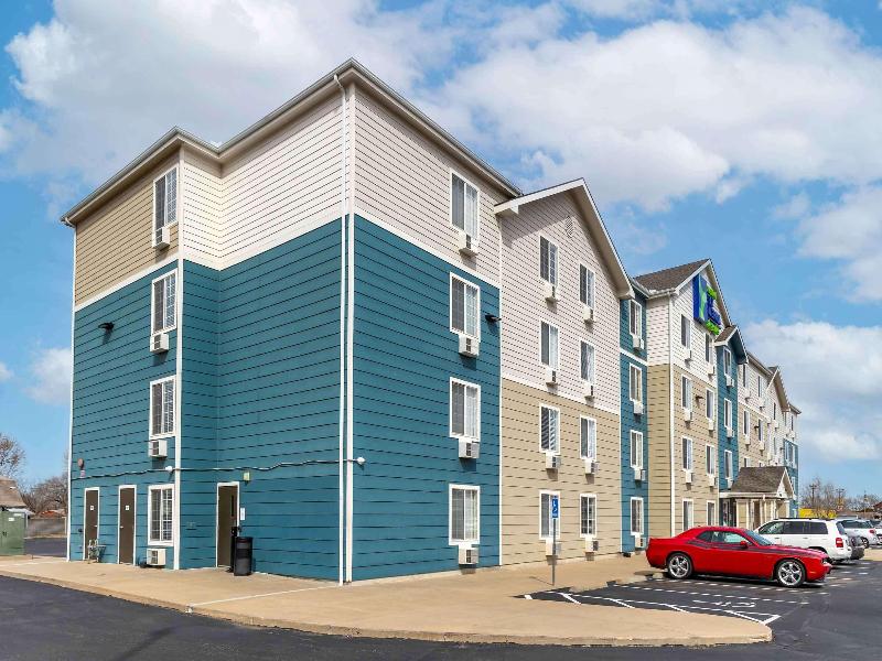 Woodspring Suites Wichita South image