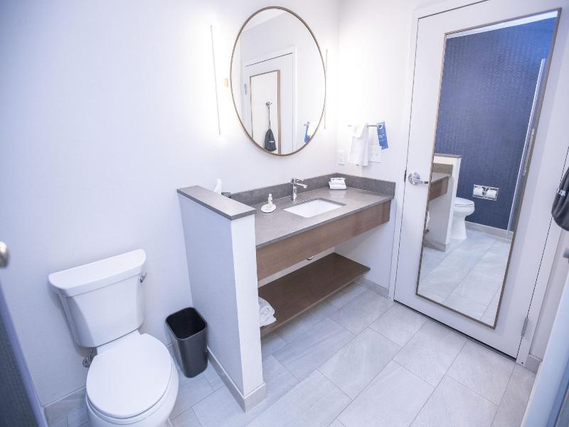 Fairfield Inn & Suites by Marriott Indianapolis Gr image