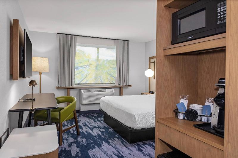 Fairfield Inn & Suites by Marriott Indianapolis Gr image