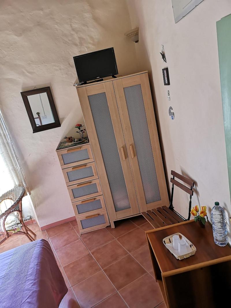 L'Antico Borgo di Torri image