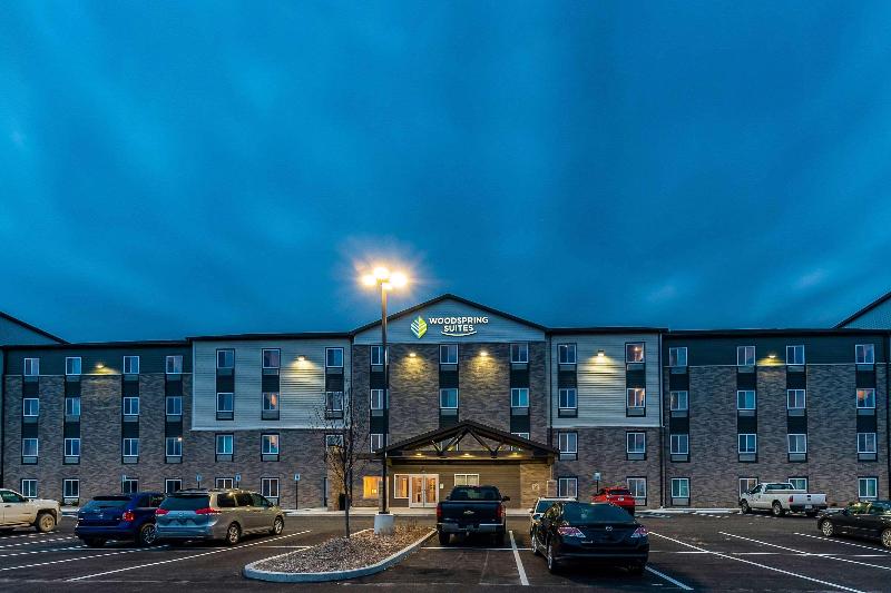 Woodspring Suites Indianapolis Zionsville image